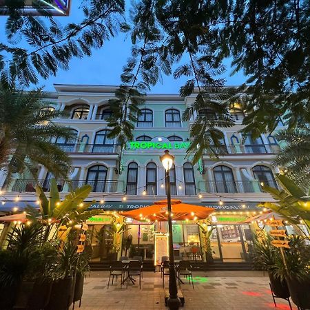 Tropical Bay Grand World Phu Quoc Exterior foto